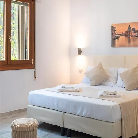 招待所 Casa Bella Venezia 1 3*